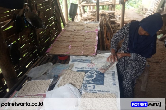 Proses di Balik Pembuatan Kerupuk Tradisional
