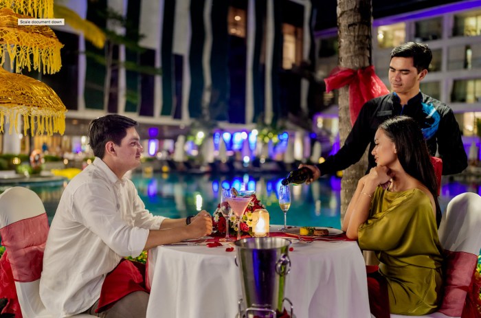 Bikin Makan Malam Romantis di Rumah