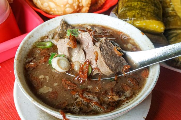 10 Makanan Khas Sulawesi yang Kaya Cita Rasa dan Tradisi - Piknik Info 10 Makanan Khas Sulawesi yang Kaya Cita Rasa dan Tradisi - Piknik Info