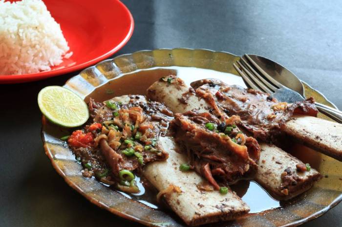 Tempat Makan Seafood Favorit di Pantai Losari