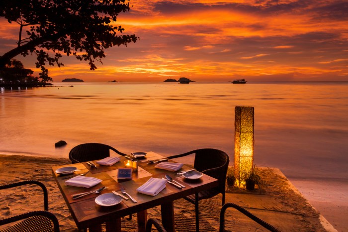 Tempat Makan Pinggir Pantai Terbaik di Seminyak