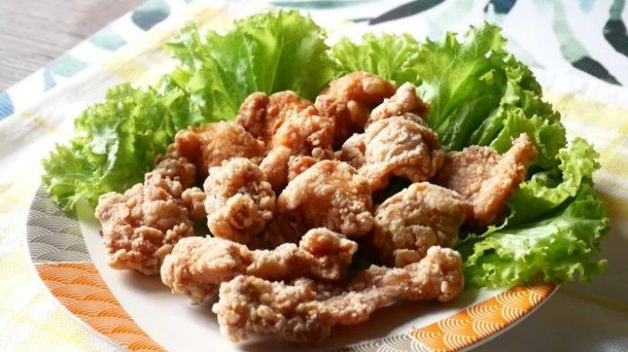 Menu Spesial Akhir Pekan: Sate Ayam + Es Melon