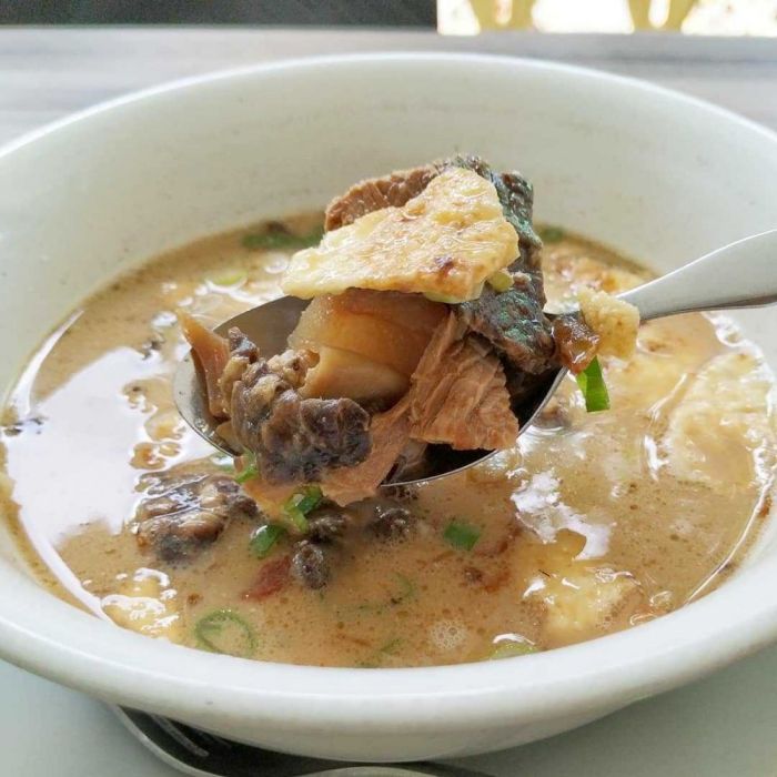 Tempat Makan Soto Betawi Asli