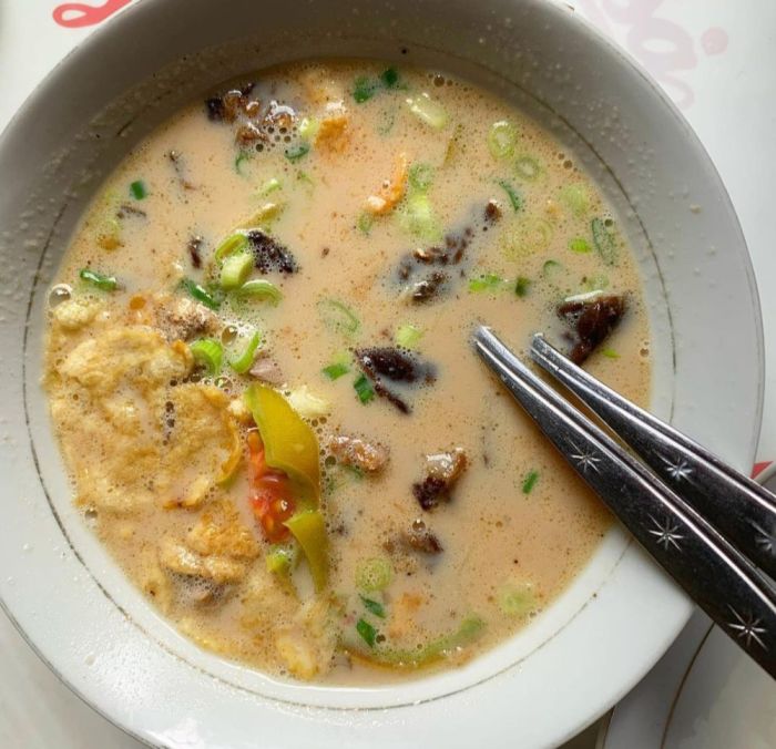 Tempat Makan Soto Betawi Asli
