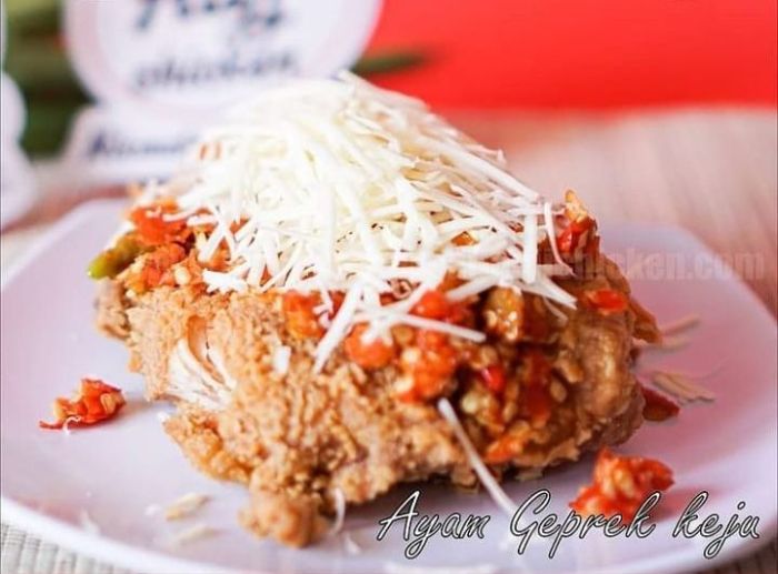 Tempat Makan Ayam Geprek Paling Pedas