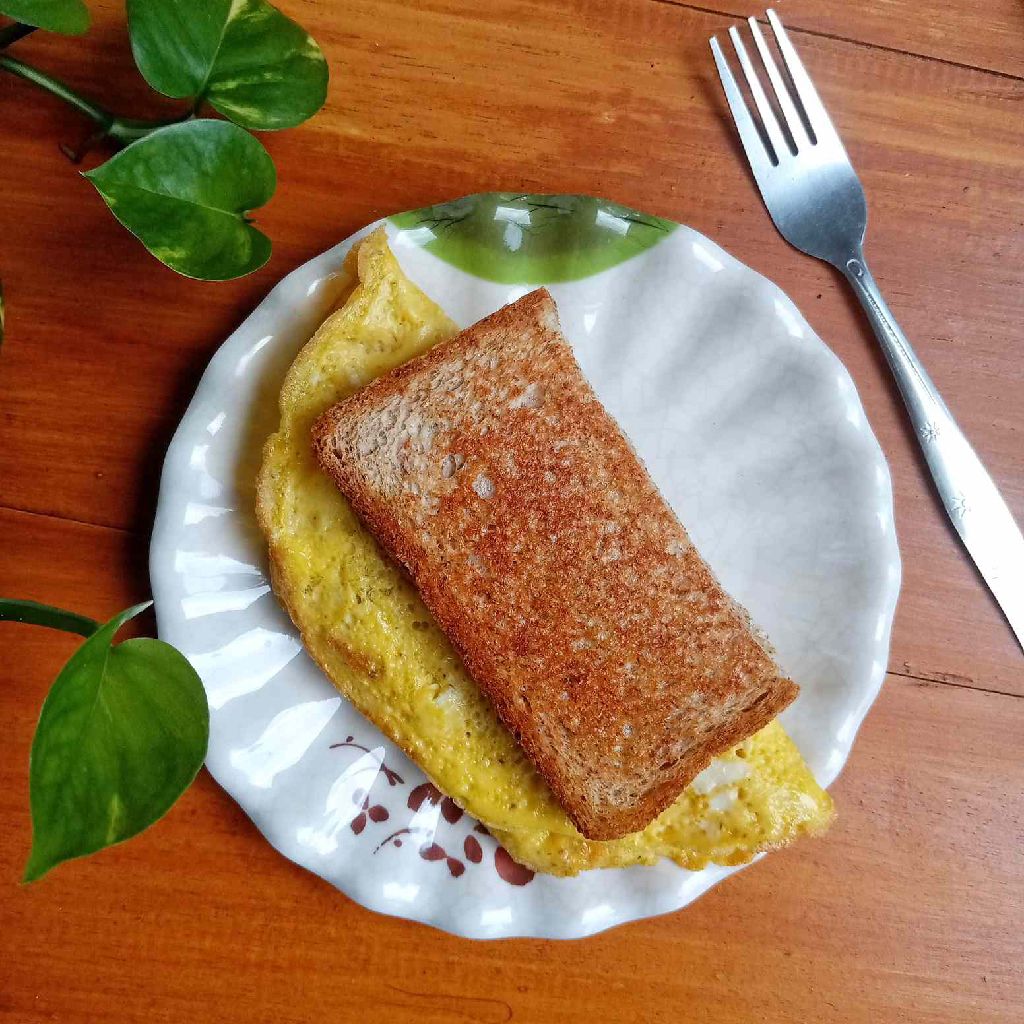 Telur gandum roti