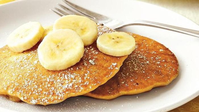 Tanpa Tepung! Inspirasi Menu Sarapan Pagi dari Oat, Dibikin Pancake ... Pancake Pisang Tanpa Tepung