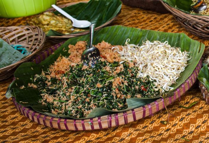 Tak Kalah dengan Salad, Krenyes Segar Sayuran Pecel Juga Kaya Nutrisi Urap dan Pecel: Makanan Tradisional Kaya Serat