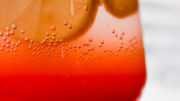 Tips Menjaga Kesehatan Usus, Ini Makanan Yang Harus Di Hindari 3 Minuman Sehat Pengganti Soft Drink